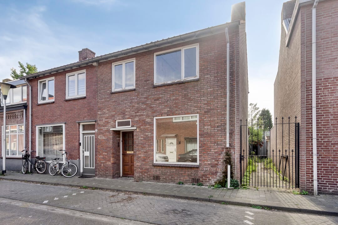 Photo 7 of Vossenstraat 11