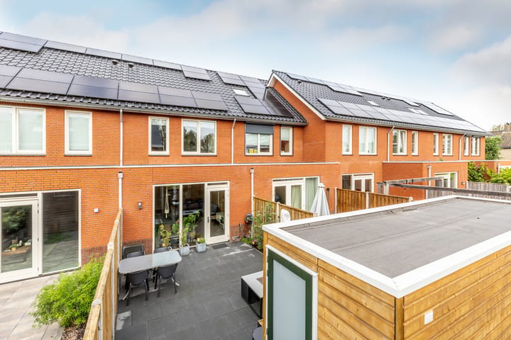 Tussenwoning te koop: Laan van Westmolen 49A, Mijnsheerenland