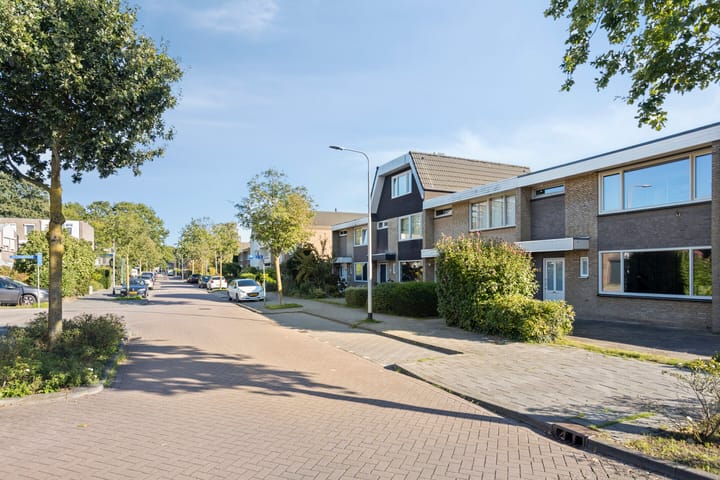 Foto 2 van Koebergstraat 48