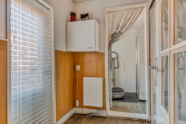 Twee-onder-één-kap te koop: Alkmaarseweg 47, Beverwijk