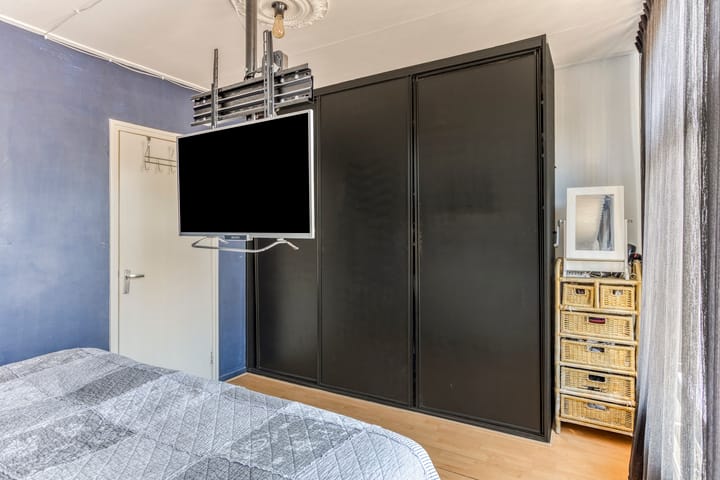 Twee-onder-één-kap te koop: Alkmaarseweg 47, Beverwijk