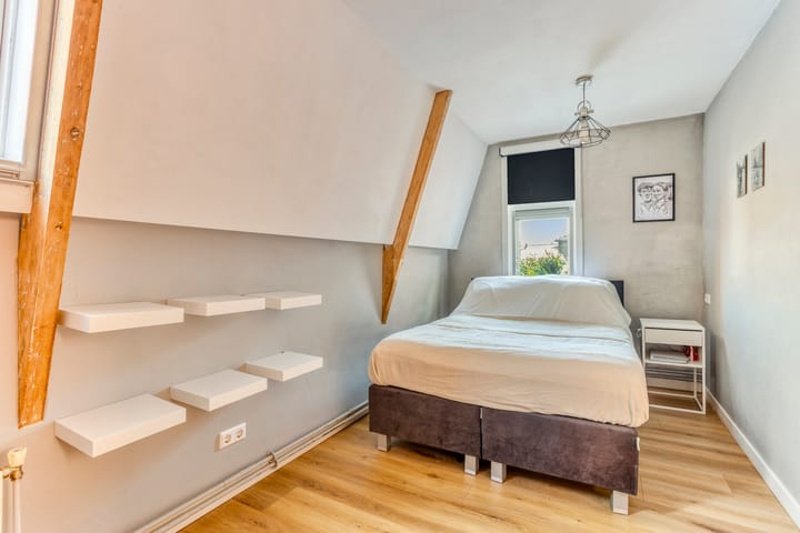 Twee-onder-één-kap te koop: Alkmaarseweg 47, Beverwijk