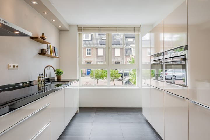 Tussenwoning te koop: Hillenraad 7, Amstelveen