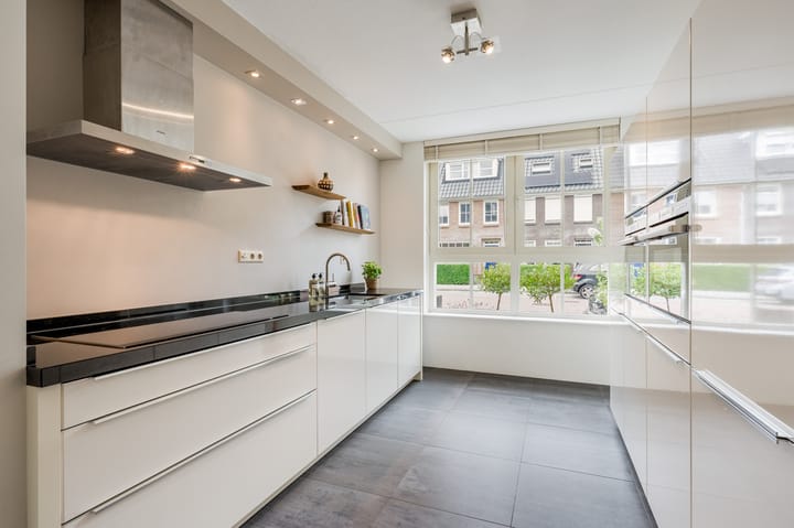 Tussenwoning te koop: Hillenraad 7, Amstelveen