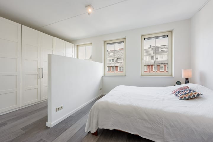 Tussenwoning te koop: Hillenraad 7, Amstelveen
