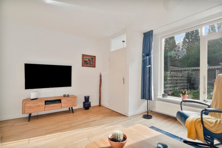 Tussenwoning te koop: Klavermeen 43, Harderwijk