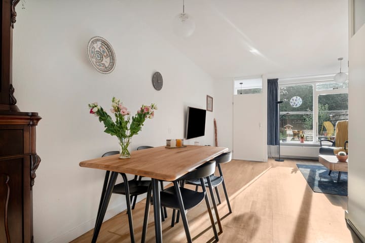 Tussenwoning te koop: Klavermeen 43, Harderwijk