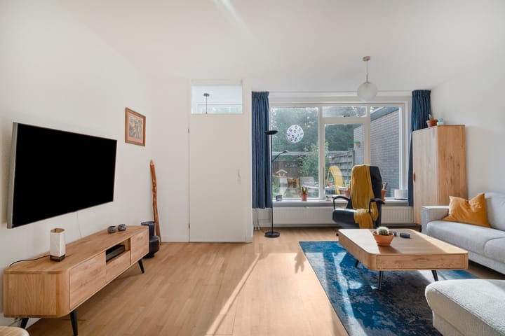 Tussenwoning te koop: Klavermeen 43, Harderwijk