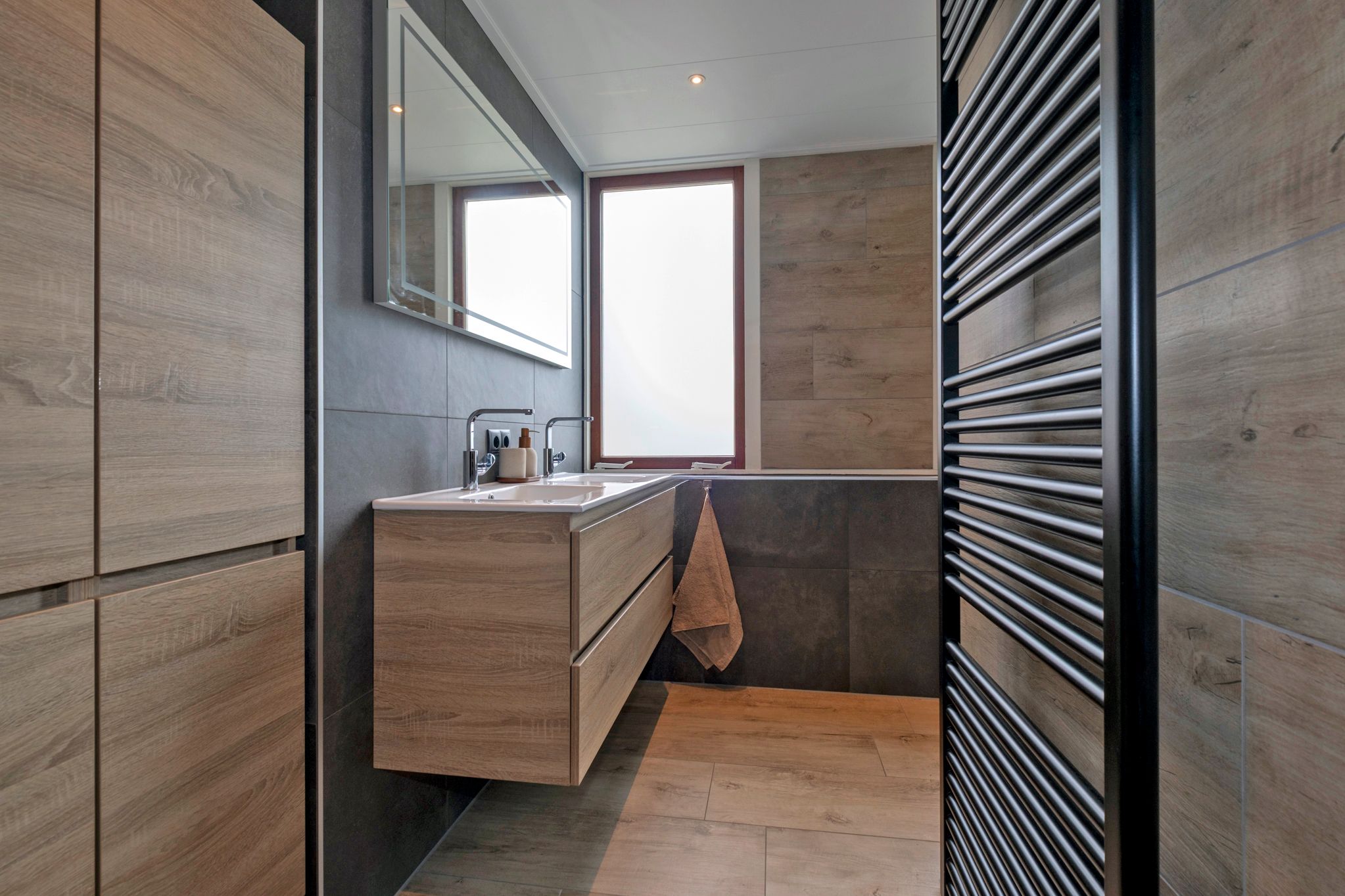 Foto 33 van Valeriaan 3