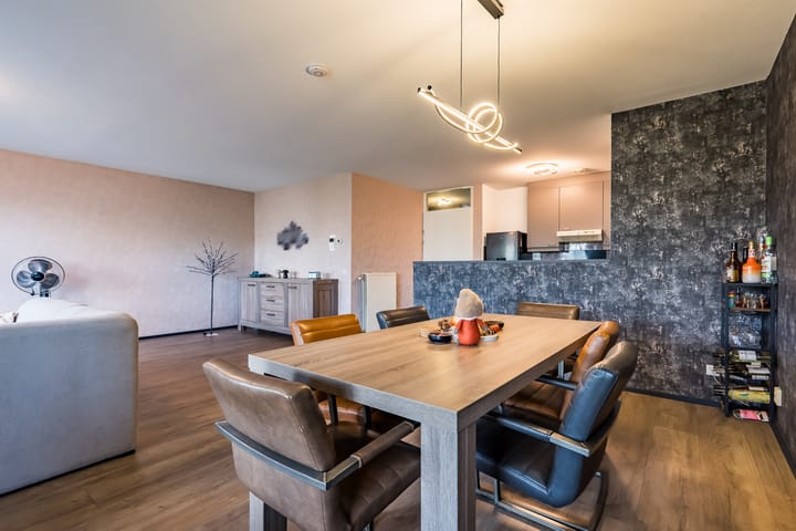 Appartement te koop: wilhelminasingel 152, Weert