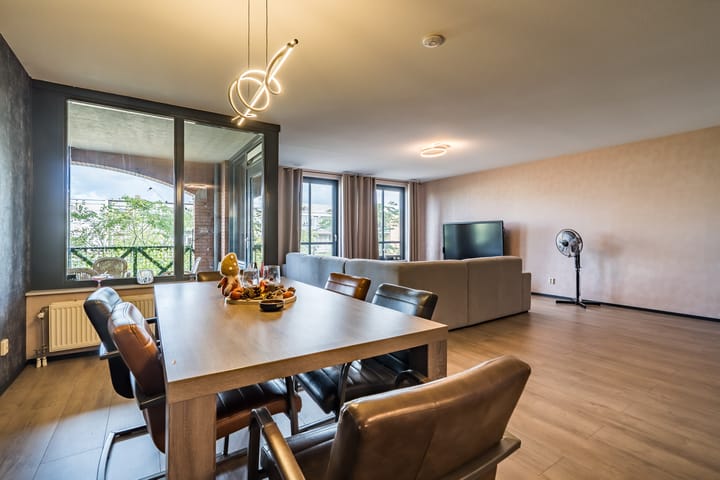 Appartement te koop: wilhelminasingel 152, Weert