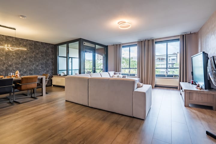 Appartement te koop: wilhelminasingel 152, Weert