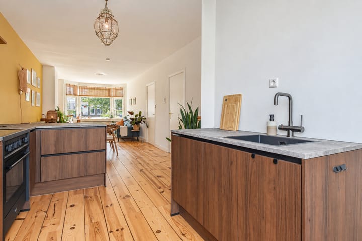 Appartement te koop: Van Lansbergestraat 216, 'S-Gravenhage