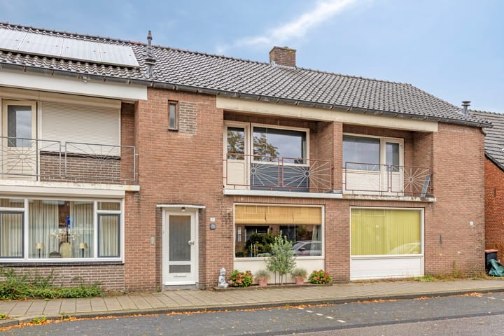 Tussenwoning te koop: Tolstraat 31, Enschede