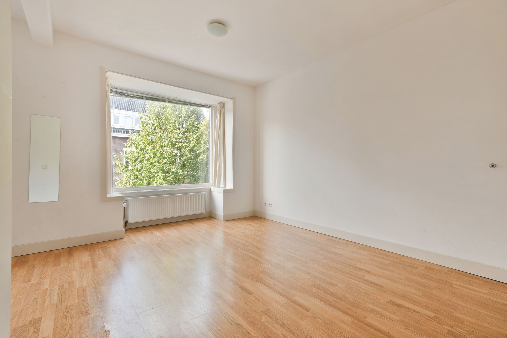Photo 24 of Teding van Berkhoutstraat 61