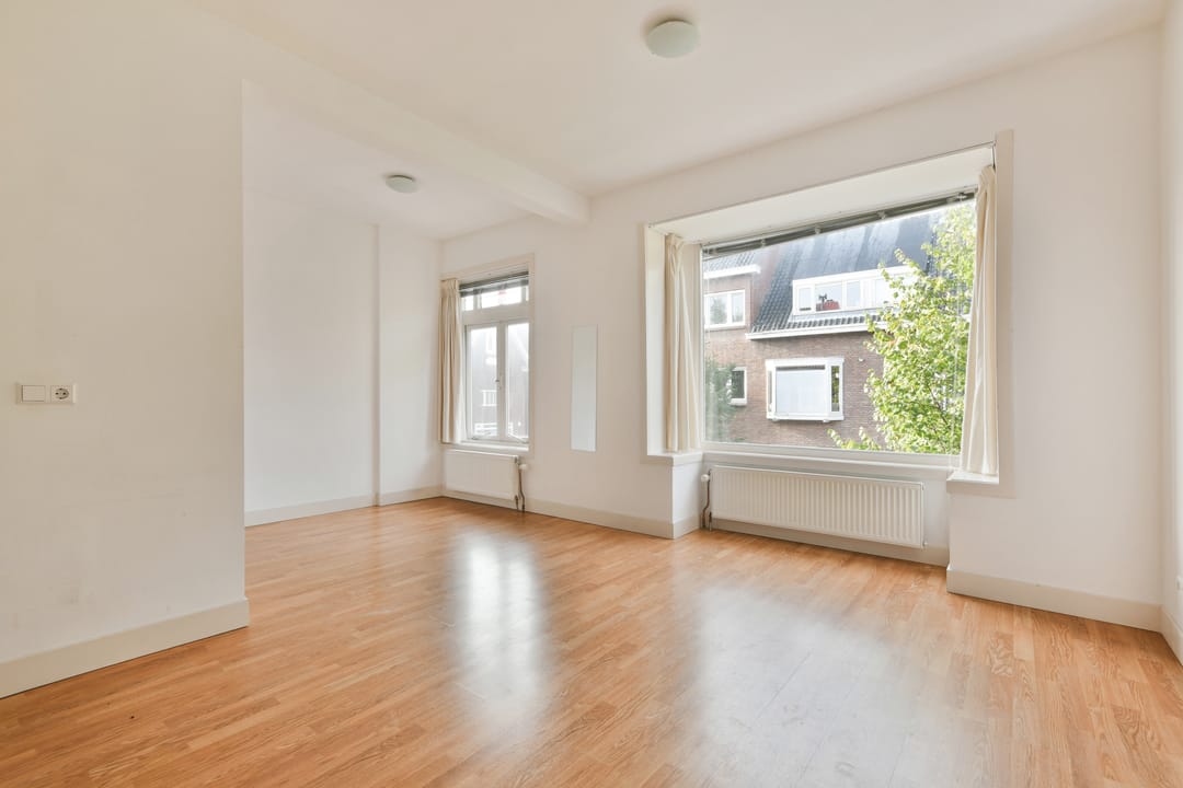 Photo 22 of Teding van Berkhoutstraat 61