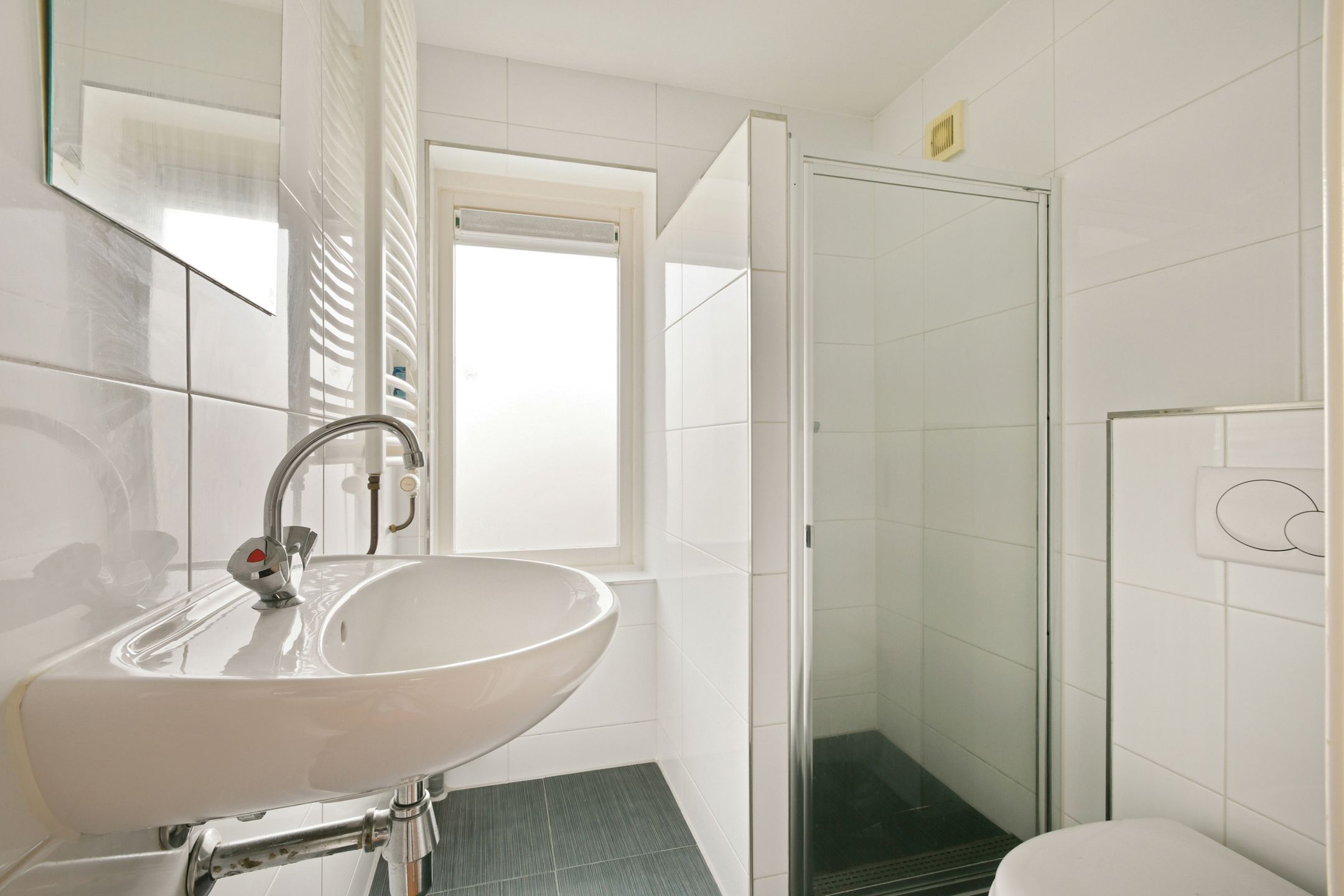 Photo 30 of Teding van Berkhoutstraat 61