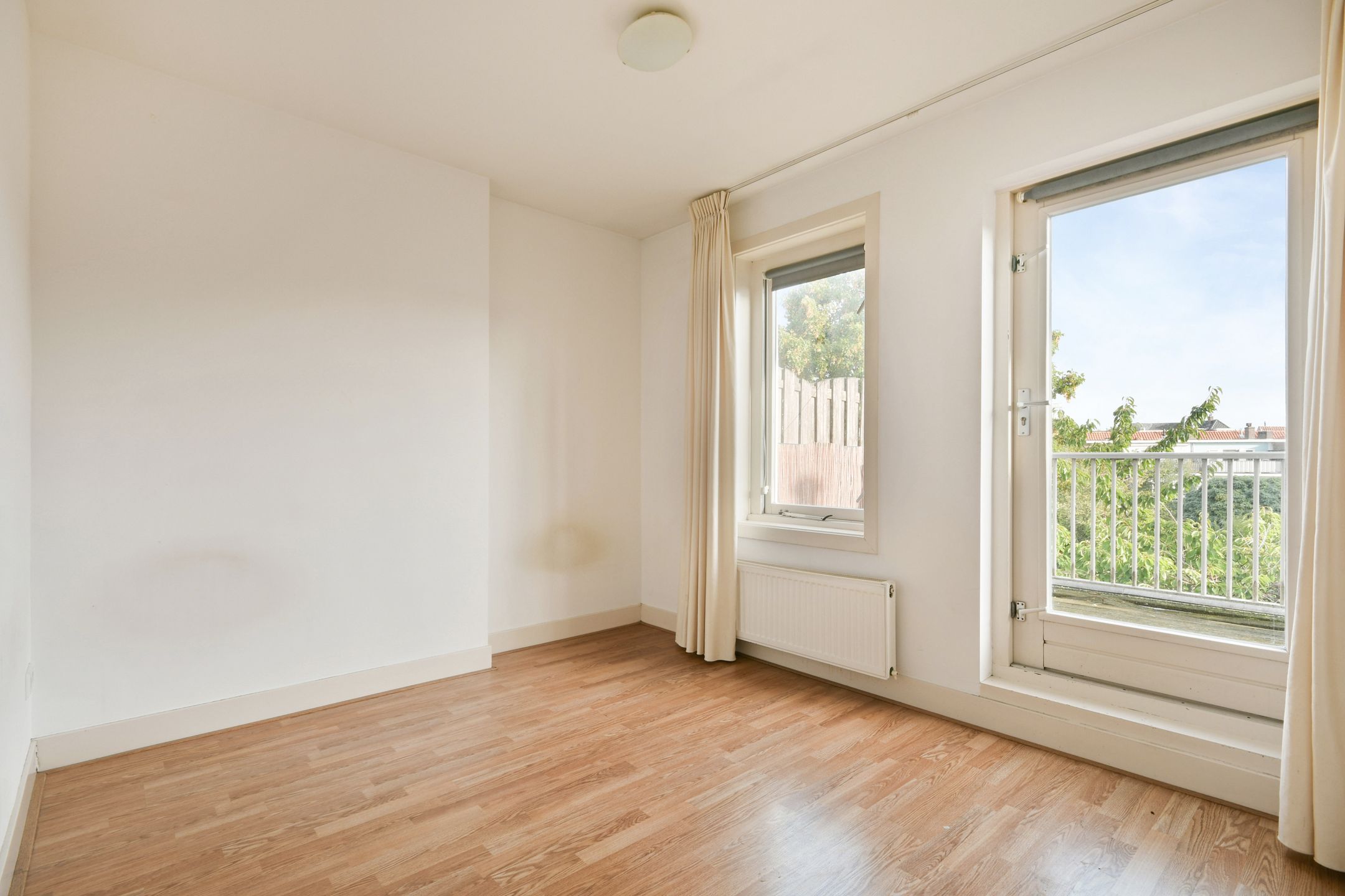 Photo 27 of Teding van Berkhoutstraat 61