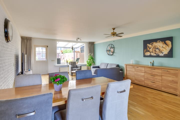 Tussenwoning te koop: Périgordlaan 25, Eindhoven
