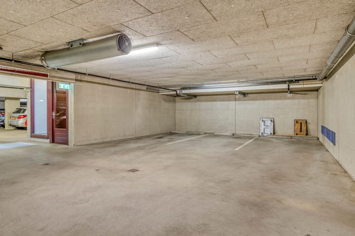 Appartement te koop: Veldhovenring 152, Tilburg