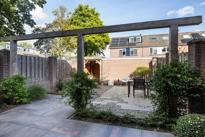 Tussenwoning te koop: Rustenburgerweg 2, Amersfoort