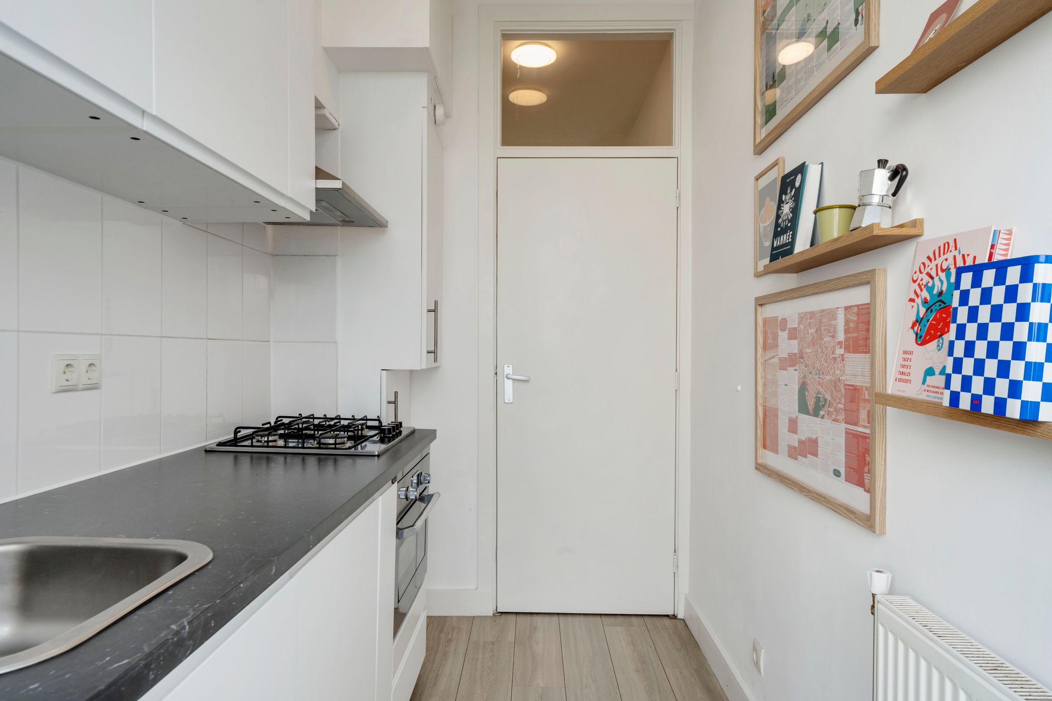 Photo 24 of Jan van Beersstraat 175