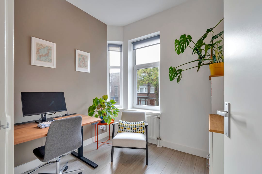 Photo 11 of Jan van Beersstraat 175