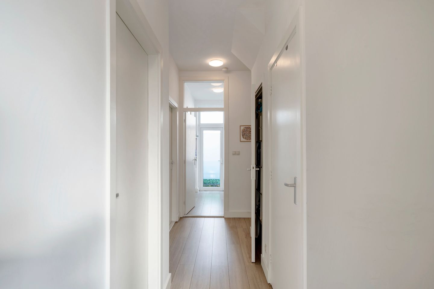 Photo 19 of Jan van Beersstraat 175