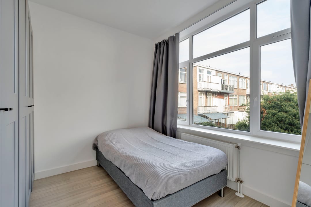 Photo 13 of Jan van Beersstraat 175