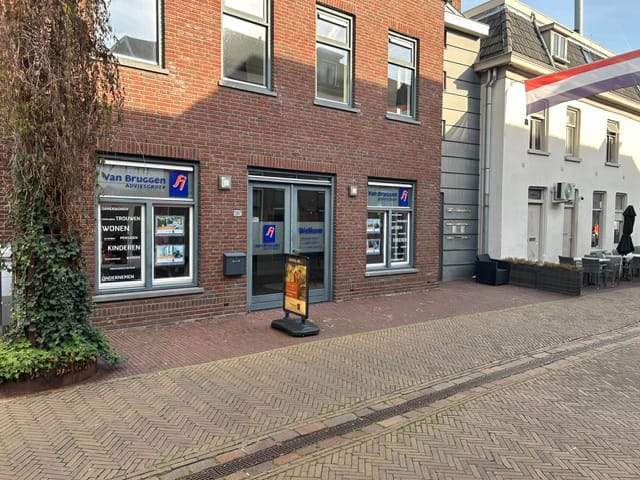 Bekijk foto 1 van Spoorstraat 2-a