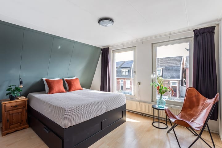 Twee-onder-één-kap te koop: Boekeloseweg 102, Hengelo