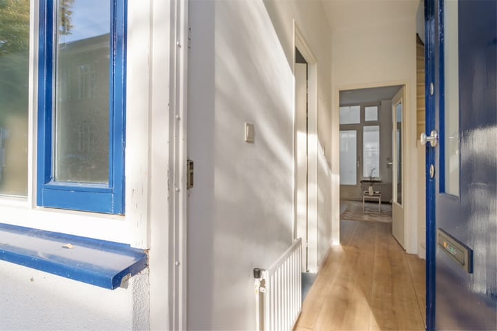 Tussenwoning te koop: Mgr. van de Weteringstraat 44, Utrecht