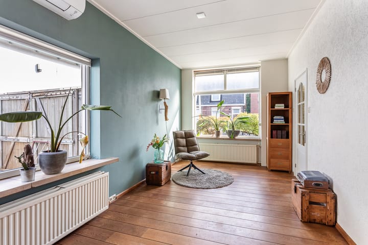 Twee-onder-één-kap te koop: Boekeloseweg 102, Hengelo