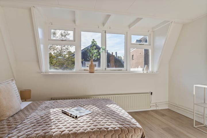 Tussenwoning te koop: Mgr. van de Weteringstraat 44, Utrecht