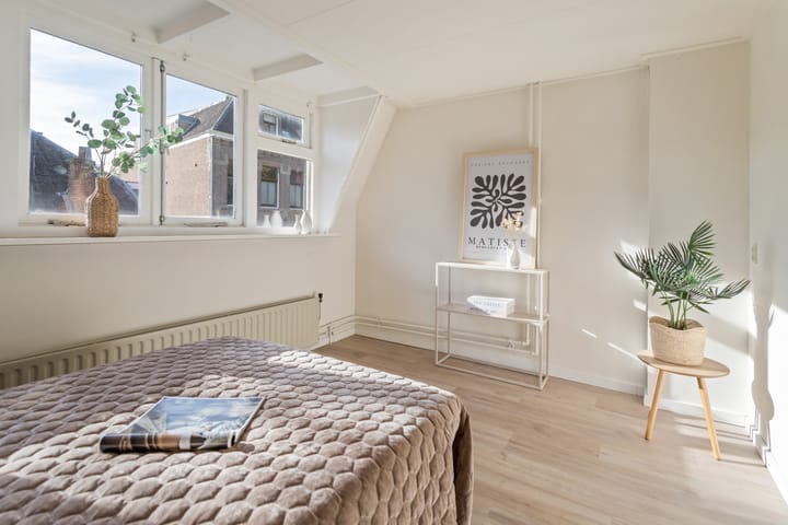 Tussenwoning te koop: Mgr. van de Weteringstraat 44, Utrecht