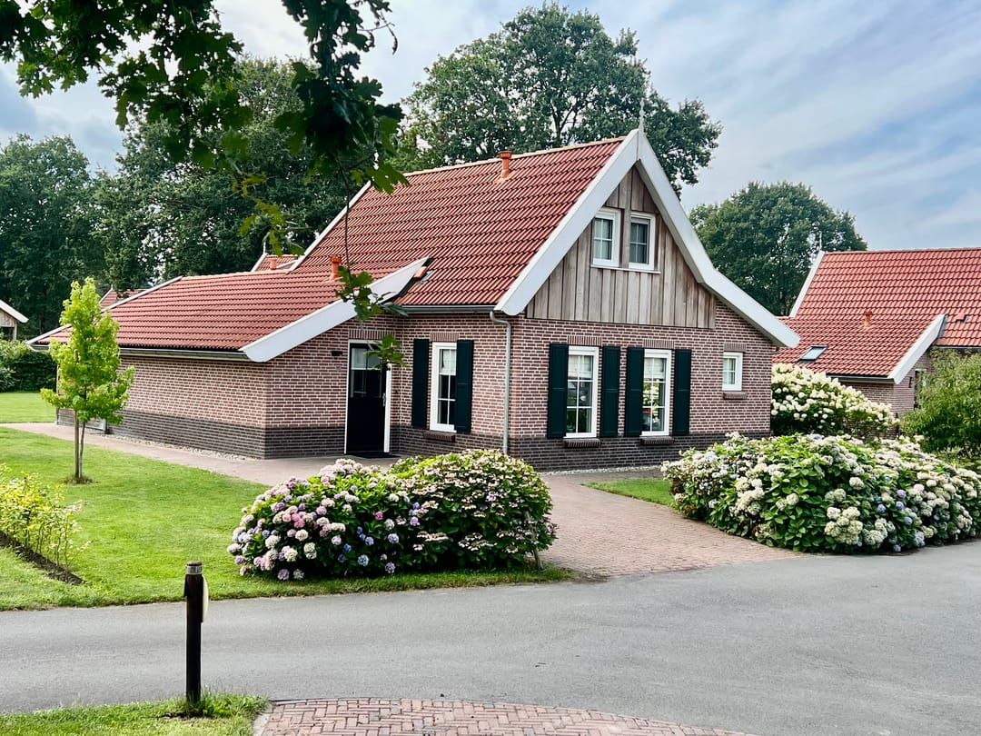 Foto 1 van Boomsweg 1-ZH92
