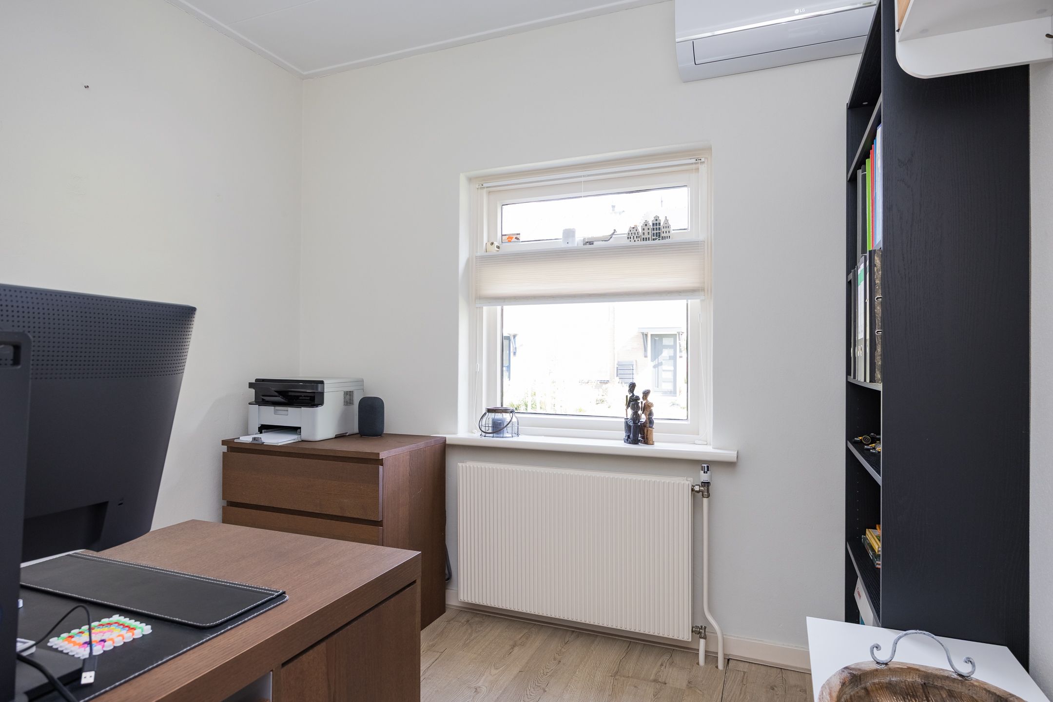 Photo 15 of Jacob van Ruisdaelstraat 17-A