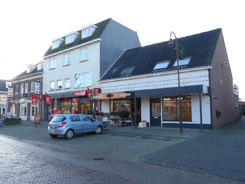 Bekijk foto 2 van St. Janstraat 81