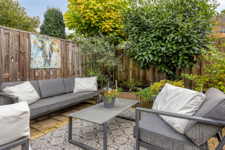 Tussenwoning te koop: Rosa Spierstraat 8, Hoofddorp