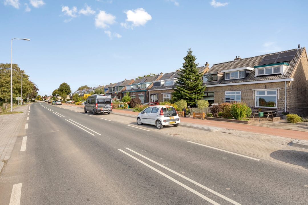 Photo 37 of Noordeinde 155
