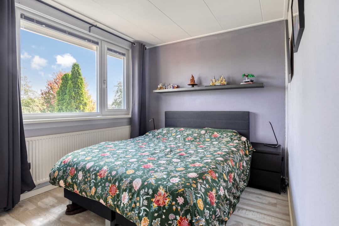 Photo 16 of Noordeinde 155