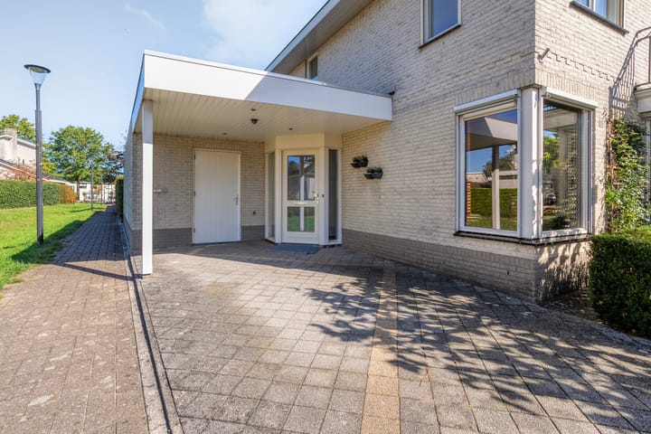 Hoekwoning te koop: Singraven 15, Raalte