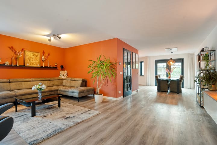 Hoekwoning te koop: Singraven 15, Raalte