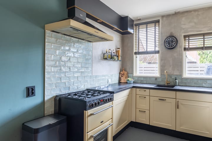 Hoekwoning te koop: Pruikenmakerstraat 26, Alkmaar