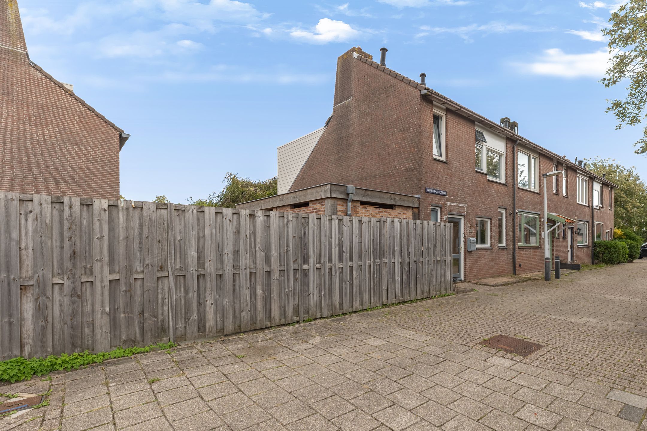 Photo 3 of Pruikenmakerstraat 26