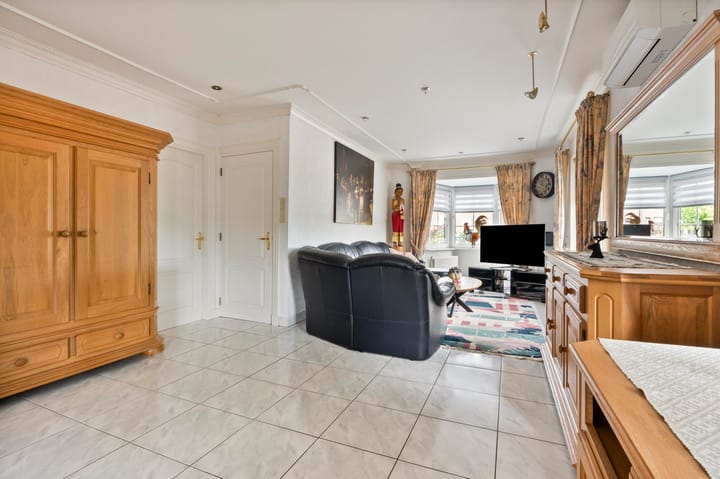 Vrijstaande woning te koop: Maastrichterweg 127, Roermond
