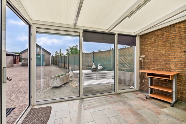 Vrijstaande woning te koop: Maastrichterweg 127, Roermond