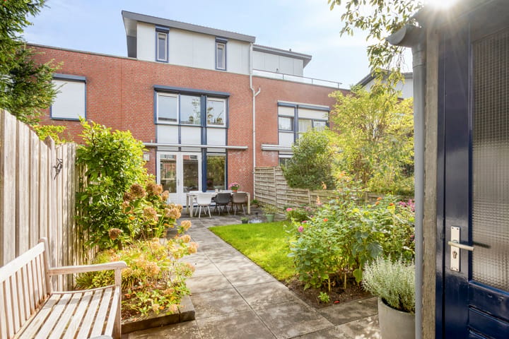 Tussenwoning te koop: Schout van Meghenlaan 7, 'S-Hertogenbosch