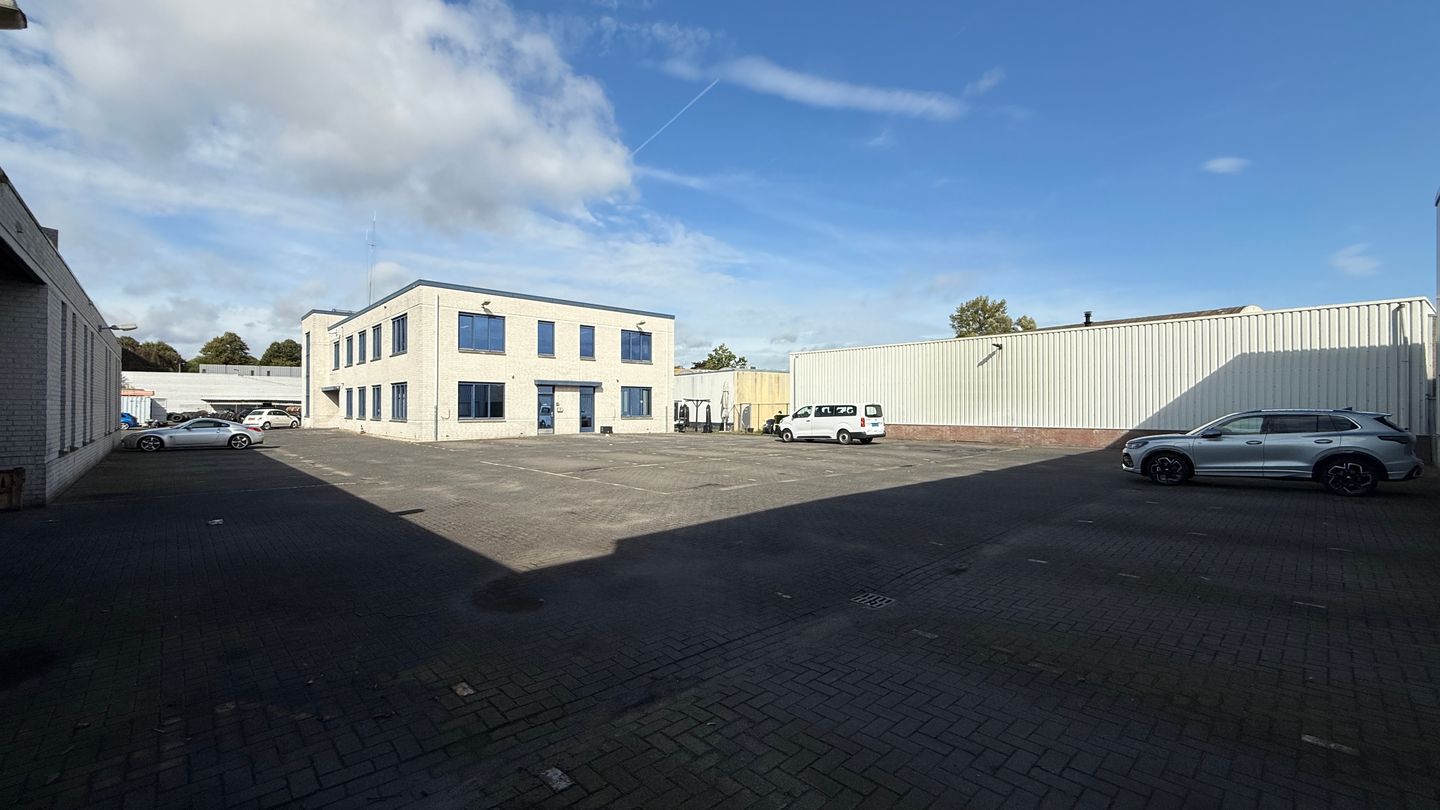 View photo 3 of Thorvaldsenlaan 12