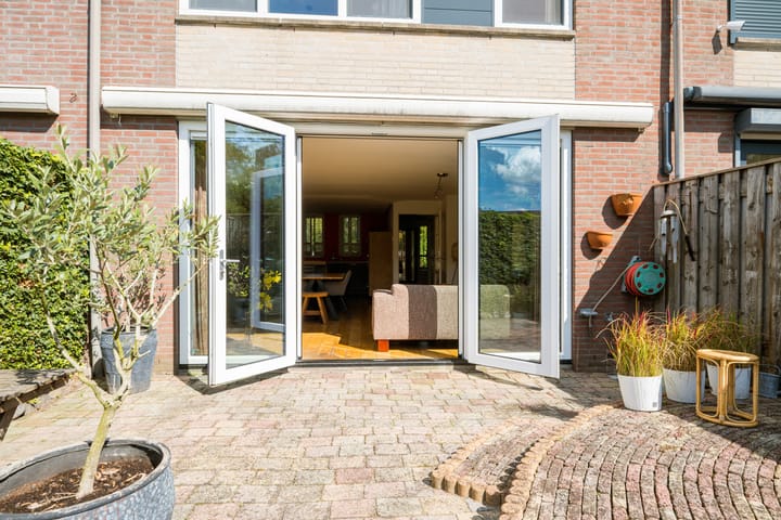 Tussenwoning te koop: Blauwtjes 148, Breda